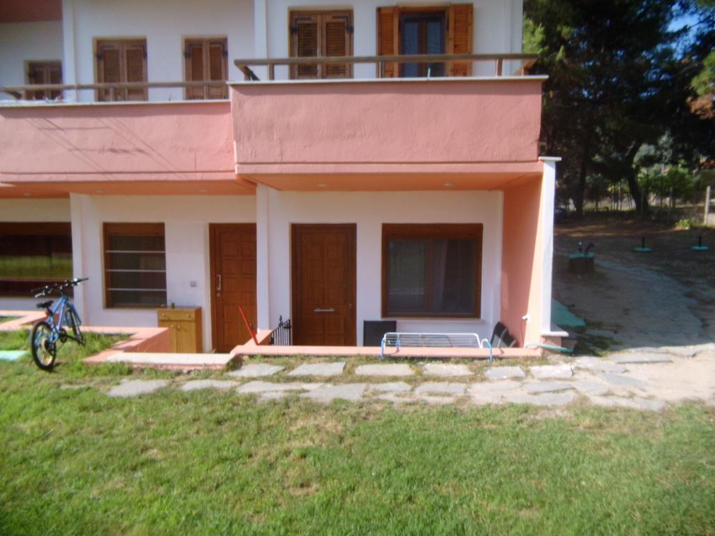 Studios Efi Beach Vourvourou Dış mekan fotoğraf